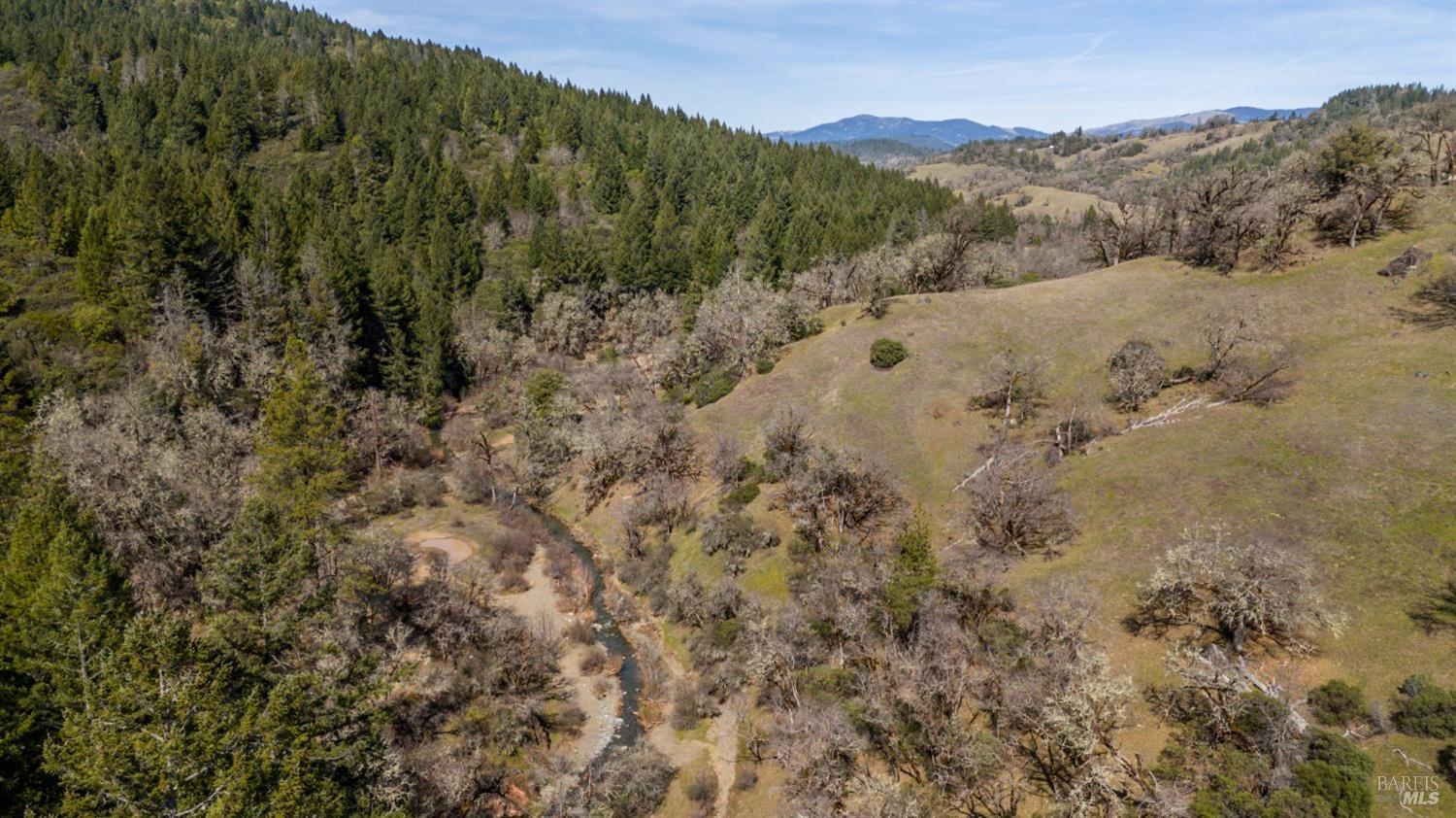 20401 Tomki Redwood Valley CA 95470
