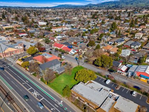 315 Lakeville Street Petaluma CA 94952