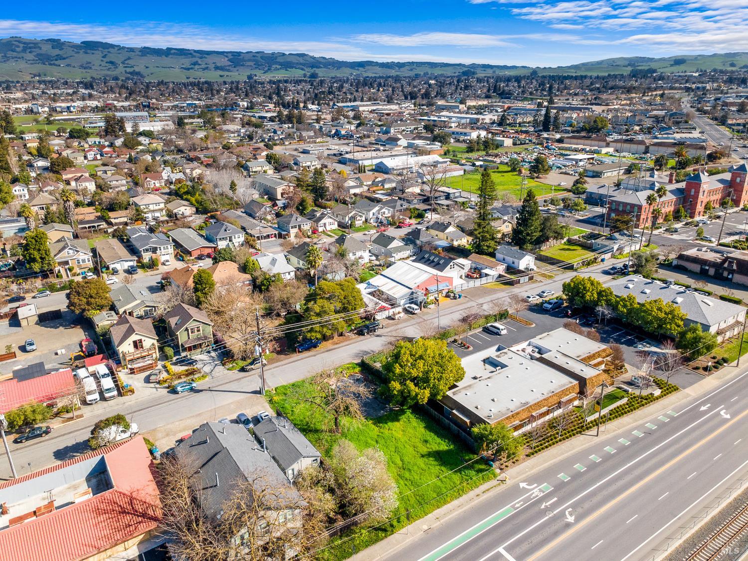 315 Lakeville Street Petaluma CA 94952