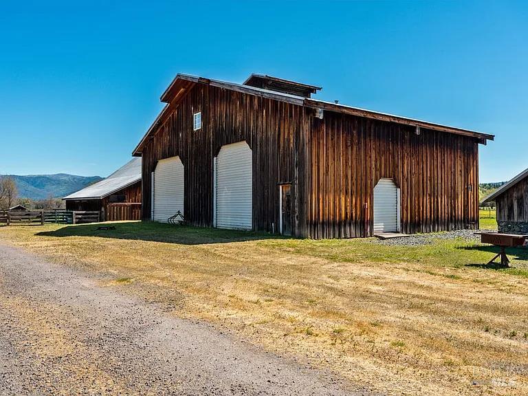 73001 Covelo Road Covelo CA 95428