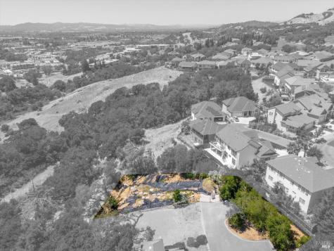 1930 Viewpointe Circle Santa Rosa CA 95403
