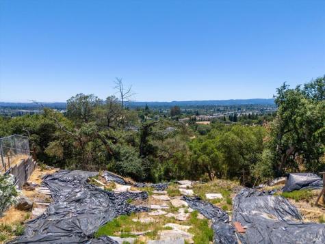 1930 Viewpointe Circle Santa Rosa CA 95403