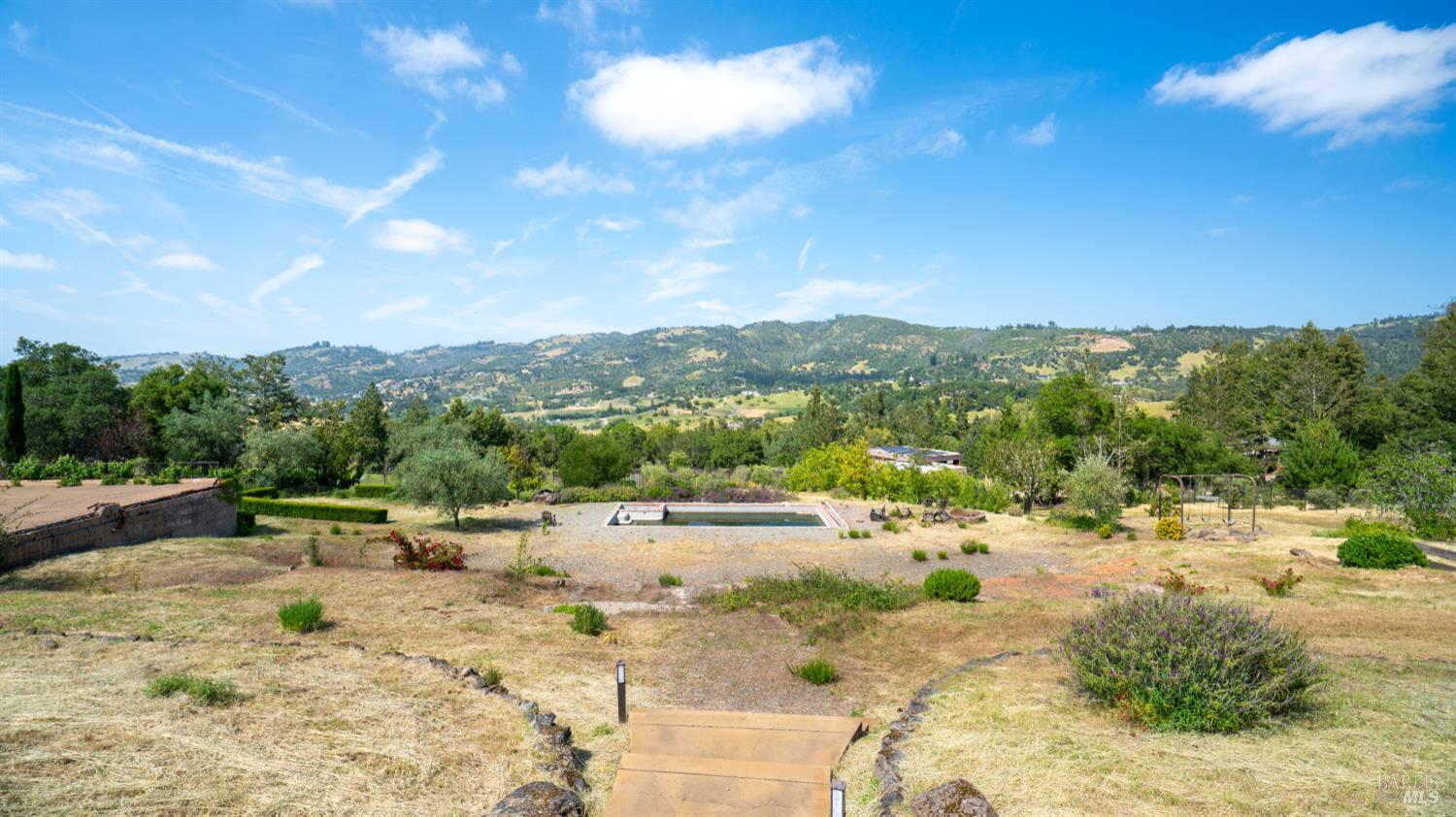 195 Meadowcroft Way Santa Rosa CA 95403