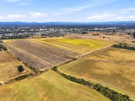 3755 SE Petaluma Hill Road Santa Rosa CA 95472