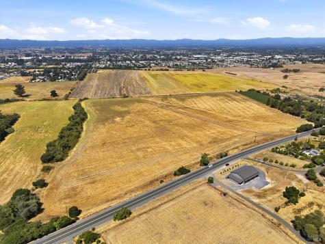 3755 SE Petaluma Hill Road Santa Rosa CA 95472