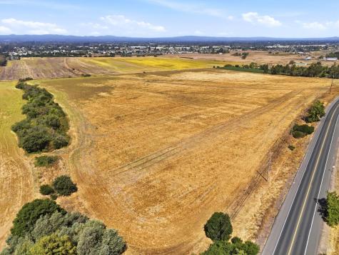 3755 SE Petaluma Hill Road Santa Rosa CA 95472