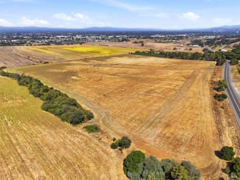 3755 SE Petaluma Hill Road Santa Rosa CA 95472