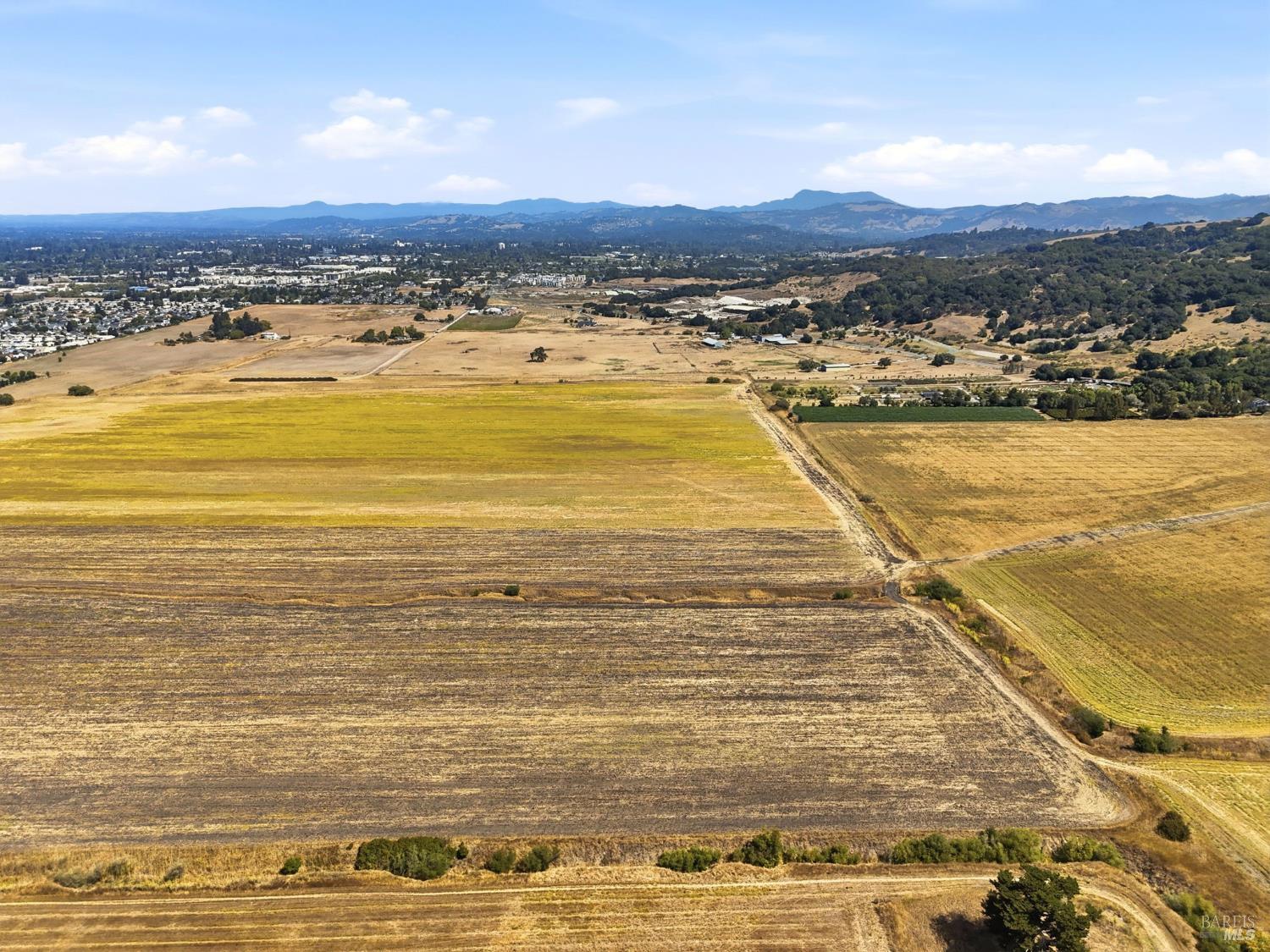 3755 SE Petaluma Hill Road Santa Rosa CA 95472