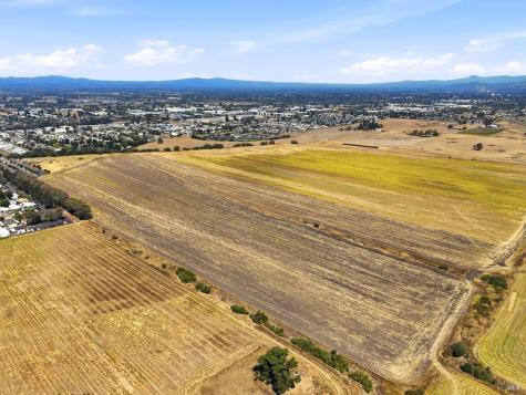 3755 SE Petaluma Hill Road Santa Rosa CA 95472