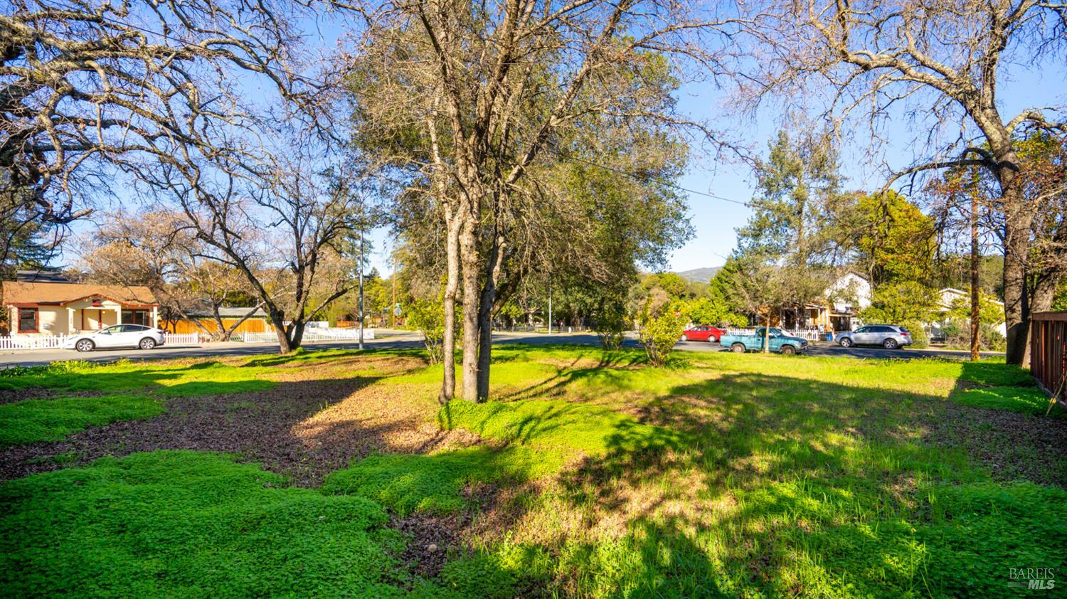 209 E 1st Street Cloverdale CA 95425