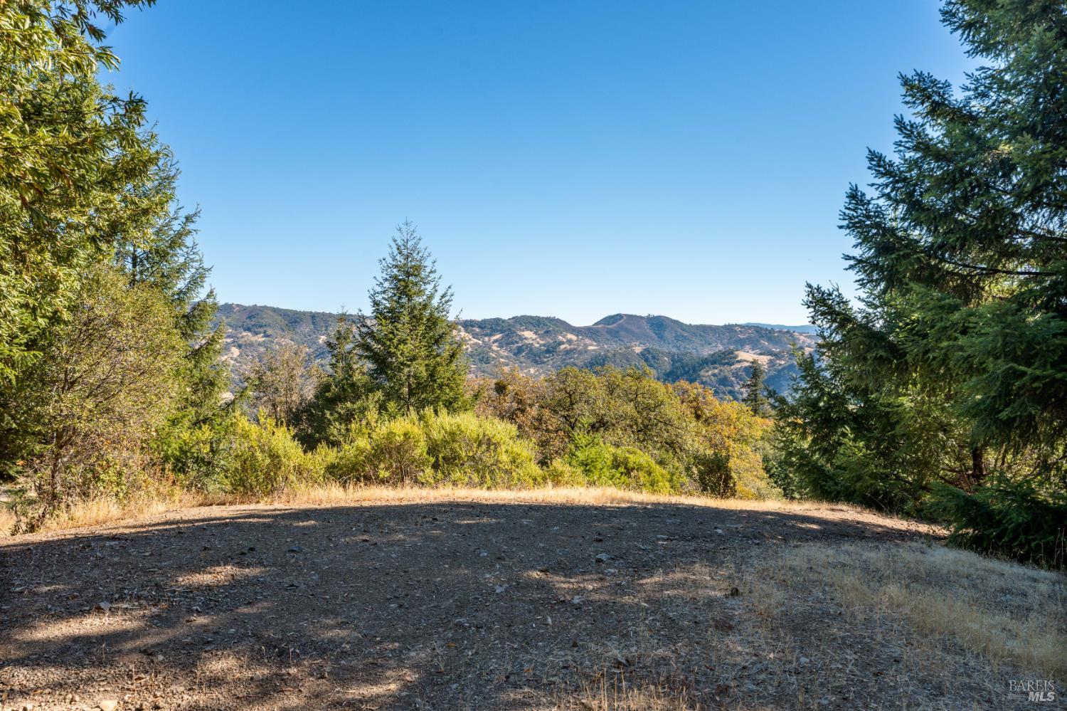 7181 Robinson Creek Road Ukiah CA 95482