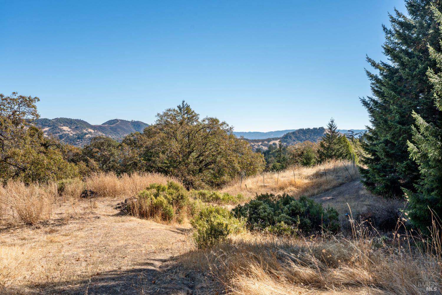 7181 Robinson Creek Road Ukiah CA 95482