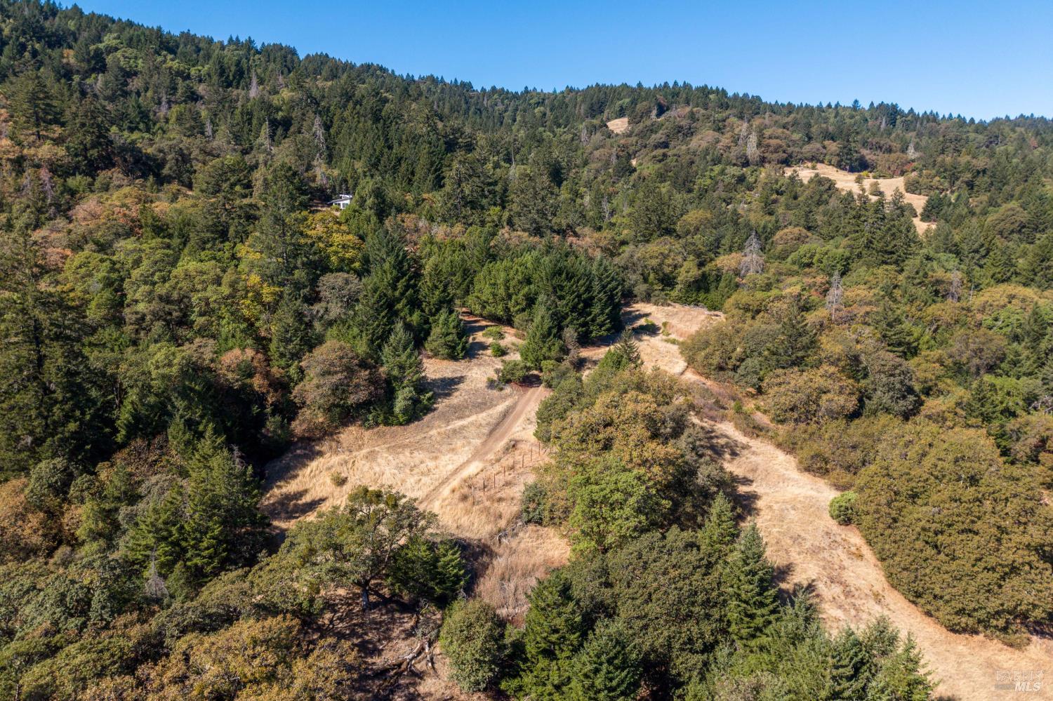 7181 Robinson Creek Road Ukiah CA 95482