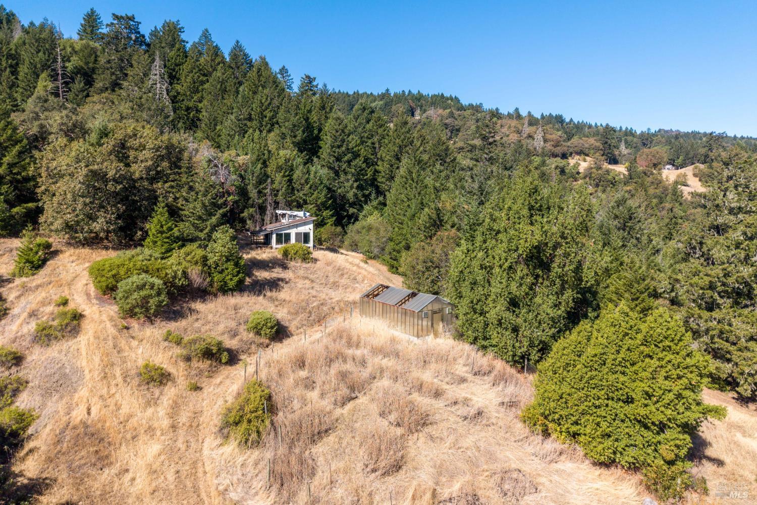 7181 Robinson Creek Road Ukiah CA 95482