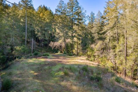 3210 W Dry Creek Road Healdsburg CA 95448