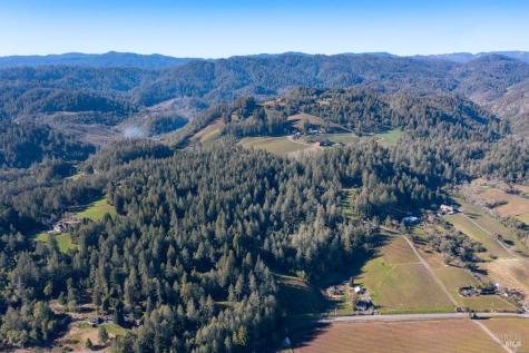 3210 W Dry Creek Road Healdsburg CA 95448