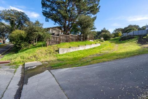 495 Cherry Street Petaluma CA 94952