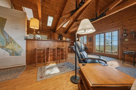 12300 Skaggs Road Geyserville CA 95441