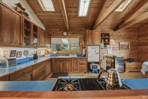12300 Skaggs Road Geyserville CA 95441