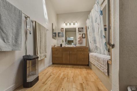 12300 Skaggs Road Geyserville CA 95441