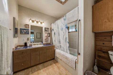12300 Skaggs Road Geyserville CA 95441