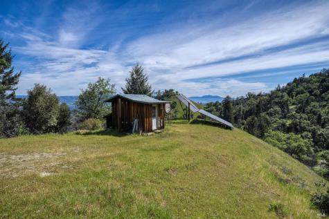 12300 Skaggs Road Geyserville CA 95441