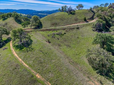 12300 Skaggs Road Geyserville CA 95441