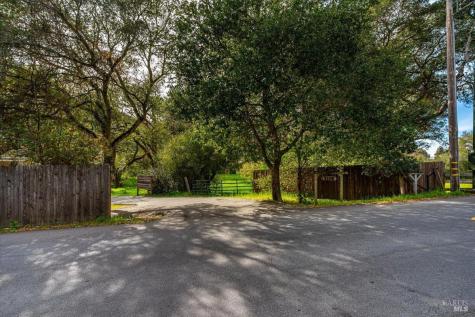 1170 I Street Petaluma CA 94952