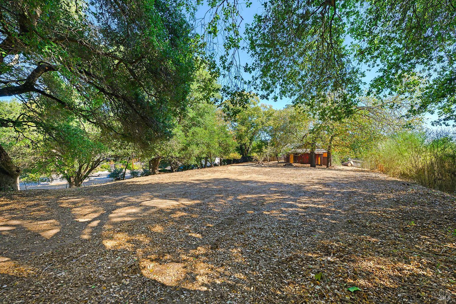 7621 Healdsburg Avenue Sebastopol CA 95472