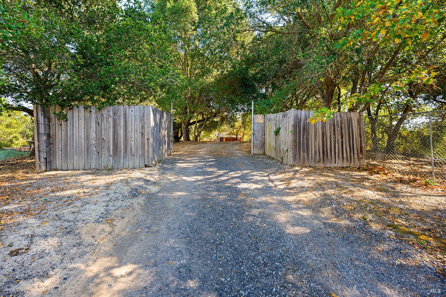 7621 Healdsburg Avenue Sebastopol CA 95472