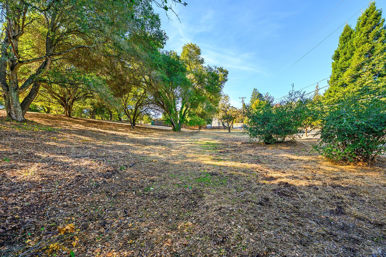 7621 Healdsburg Avenue Sebastopol CA 95472