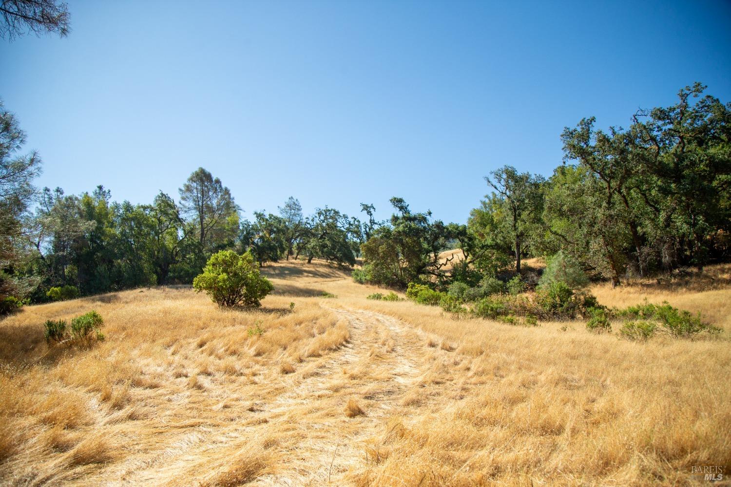 29810 River Road Cloverdale CA 95425