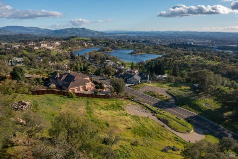 3725 Skyfarm Drive Santa Rosa CA 95403