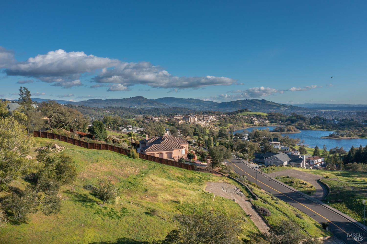 3725 Skyfarm Drive Santa Rosa CA 95403