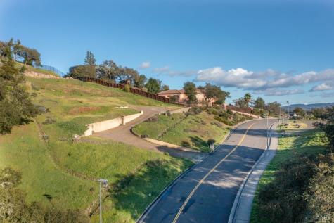 3725 Skyfarm Drive Santa Rosa CA 95403