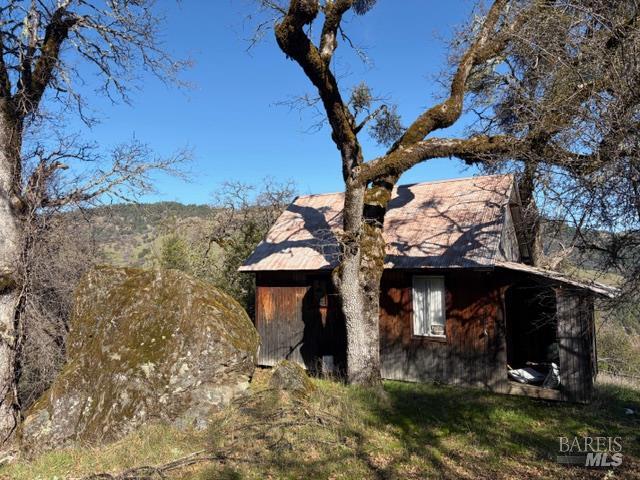 58921 George Washington Rock Road Leggett CA 95585