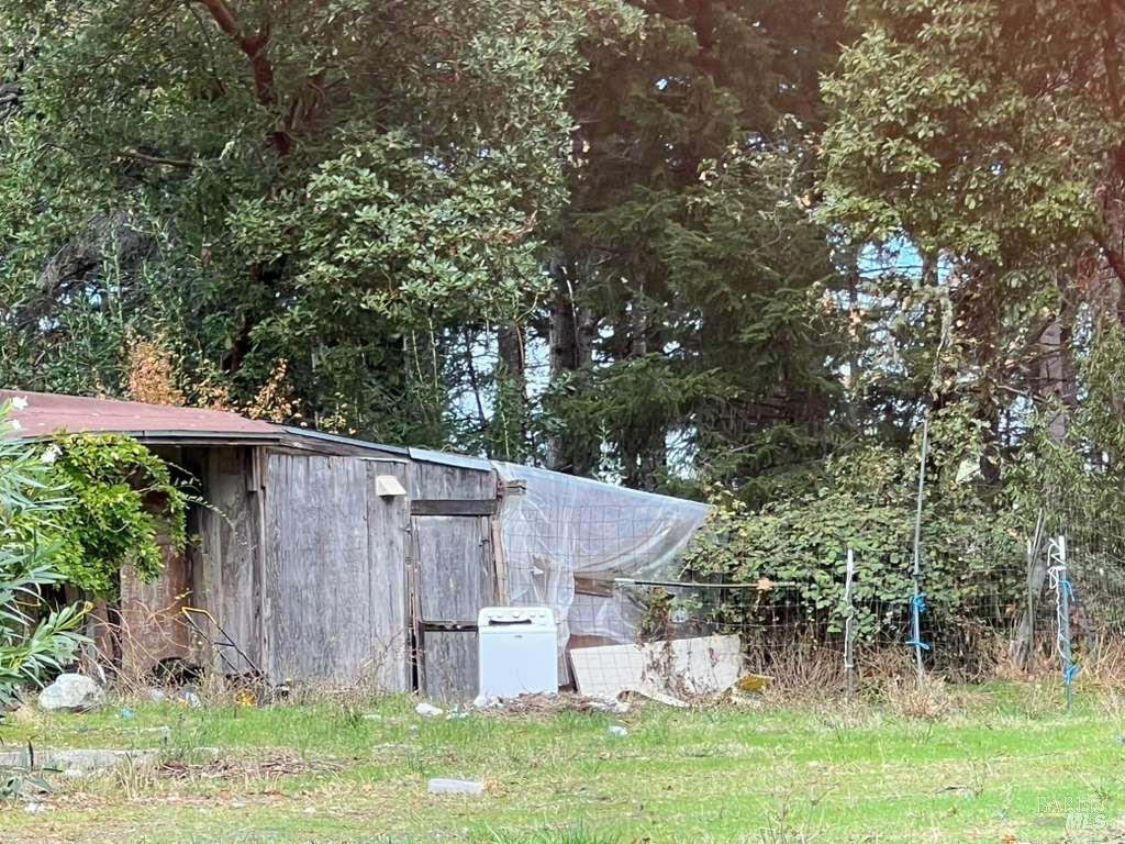 2150-2250 Baywood Way Willits CA 95490