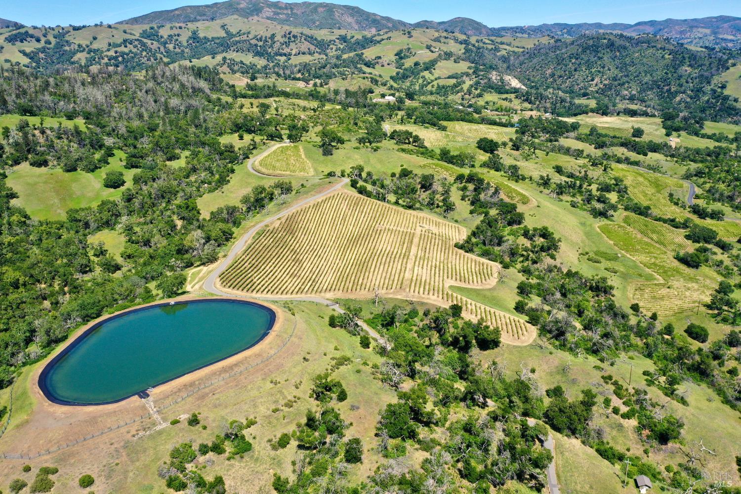 376 Artisan Circle Geyserville CA 95441