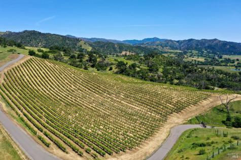 376 Artisan Circle Geyserville CA 95441