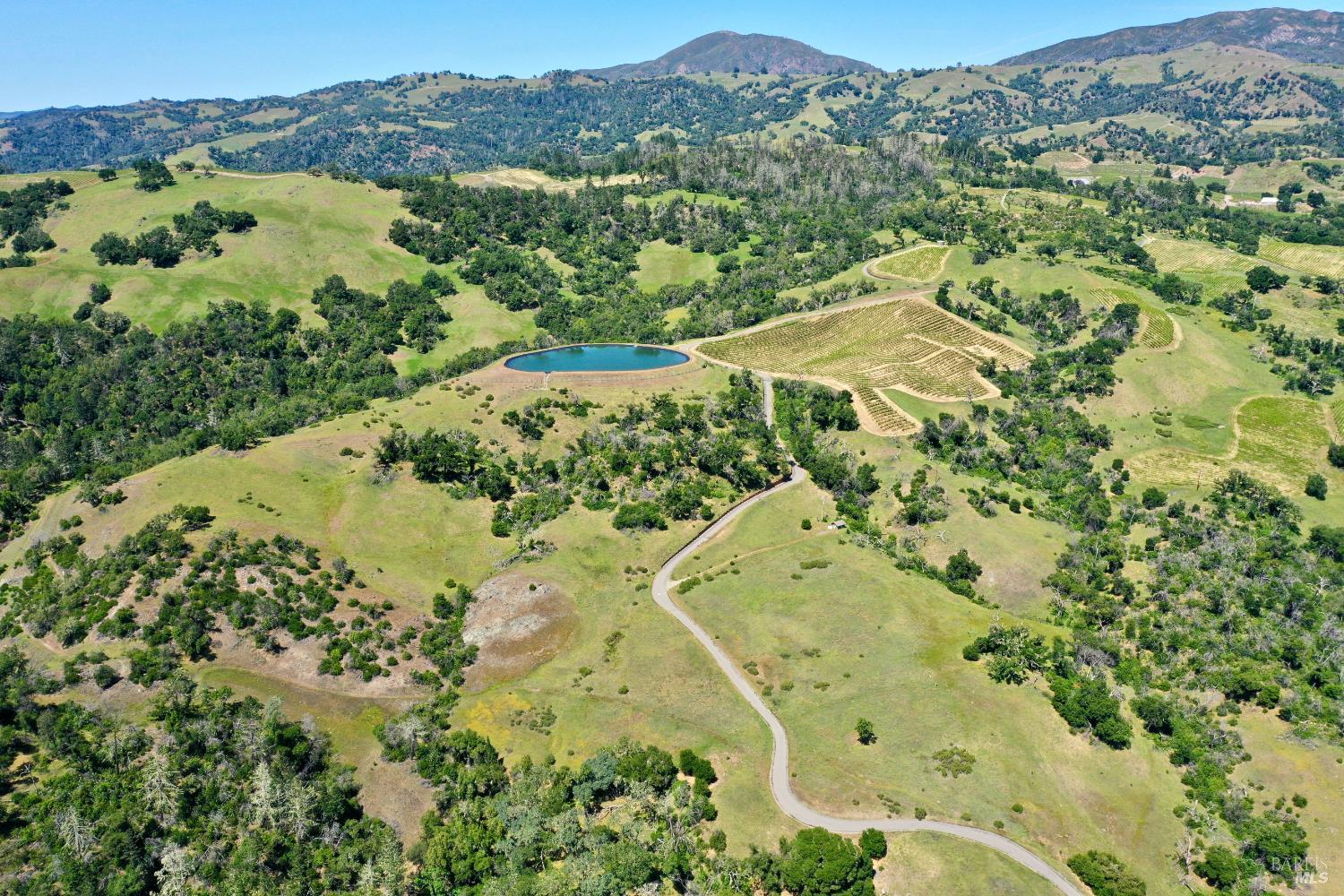 376 Artisan Circle Geyserville CA 95441