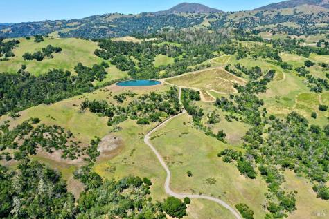 376 Artisan Circle Geyserville CA 95441