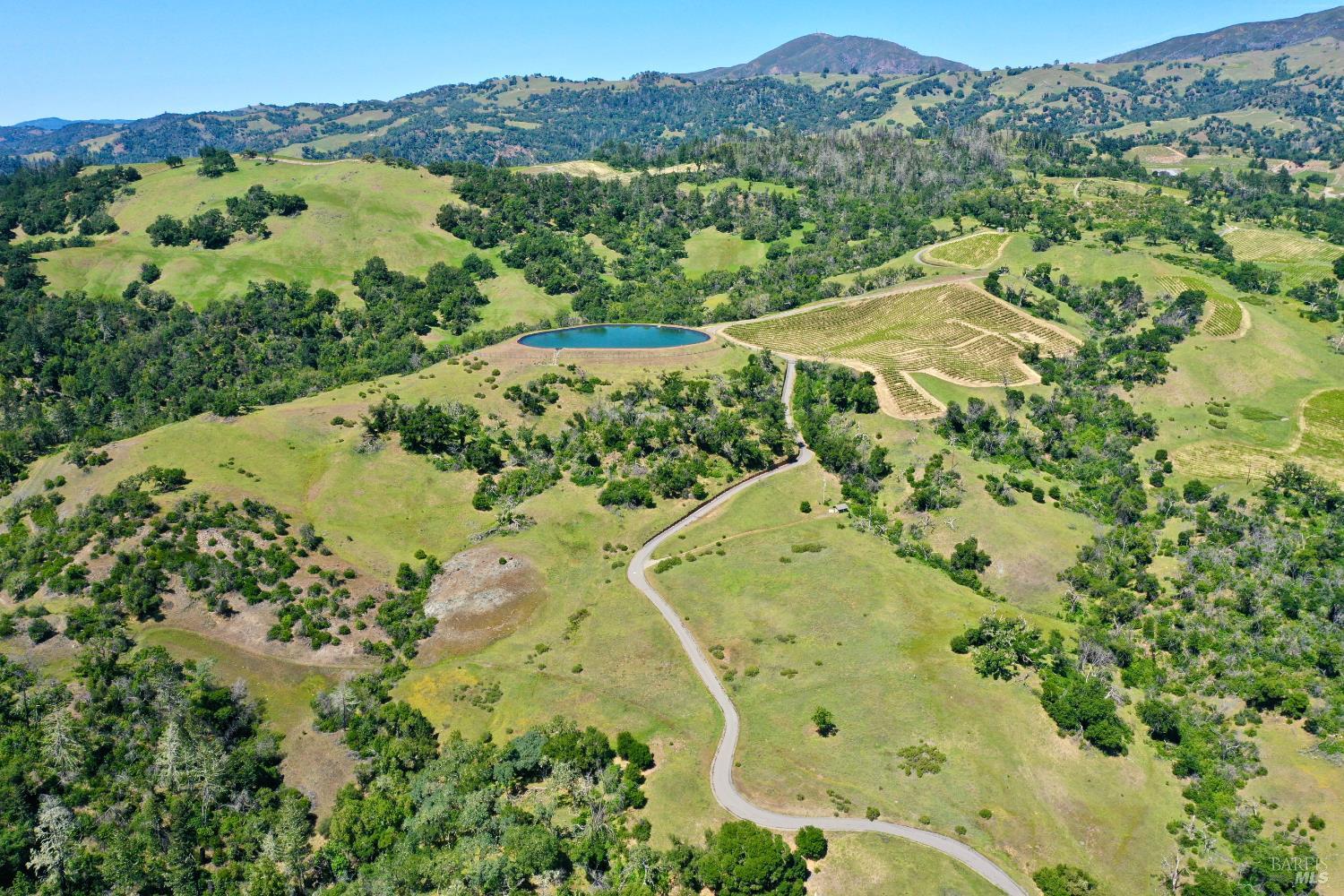 376 Artisan Circle Geyserville CA 95441