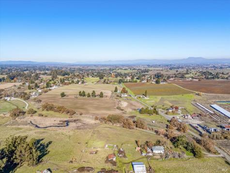 6000 Petersen Road Sebastopol CA 95472