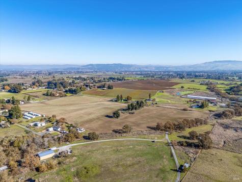 6000 Petersen Road Sebastopol CA 95472