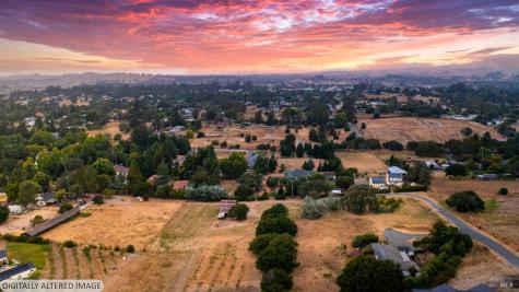 2010 Live Oak Farm Lane Petaluma CA 94952