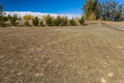 1355 Rose Avenue Penngrove CA 94951