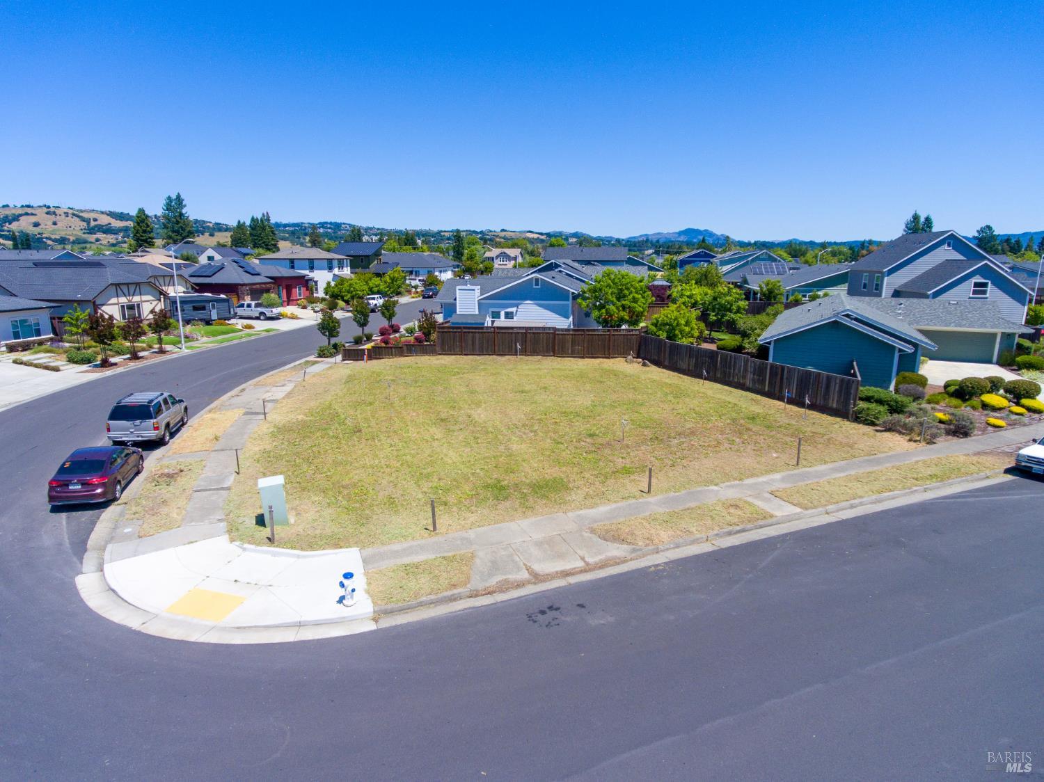 1944 San Salvador Drive Santa Rosa CA 95403