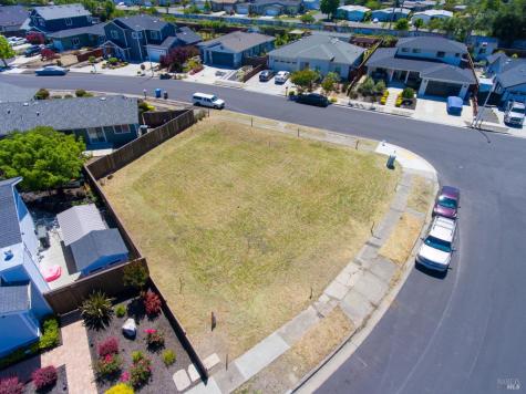 1944 San Salvador Drive Santa Rosa CA 95403
