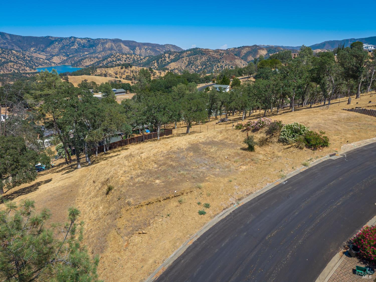 1018 Westridge Drive Napa CA 94558