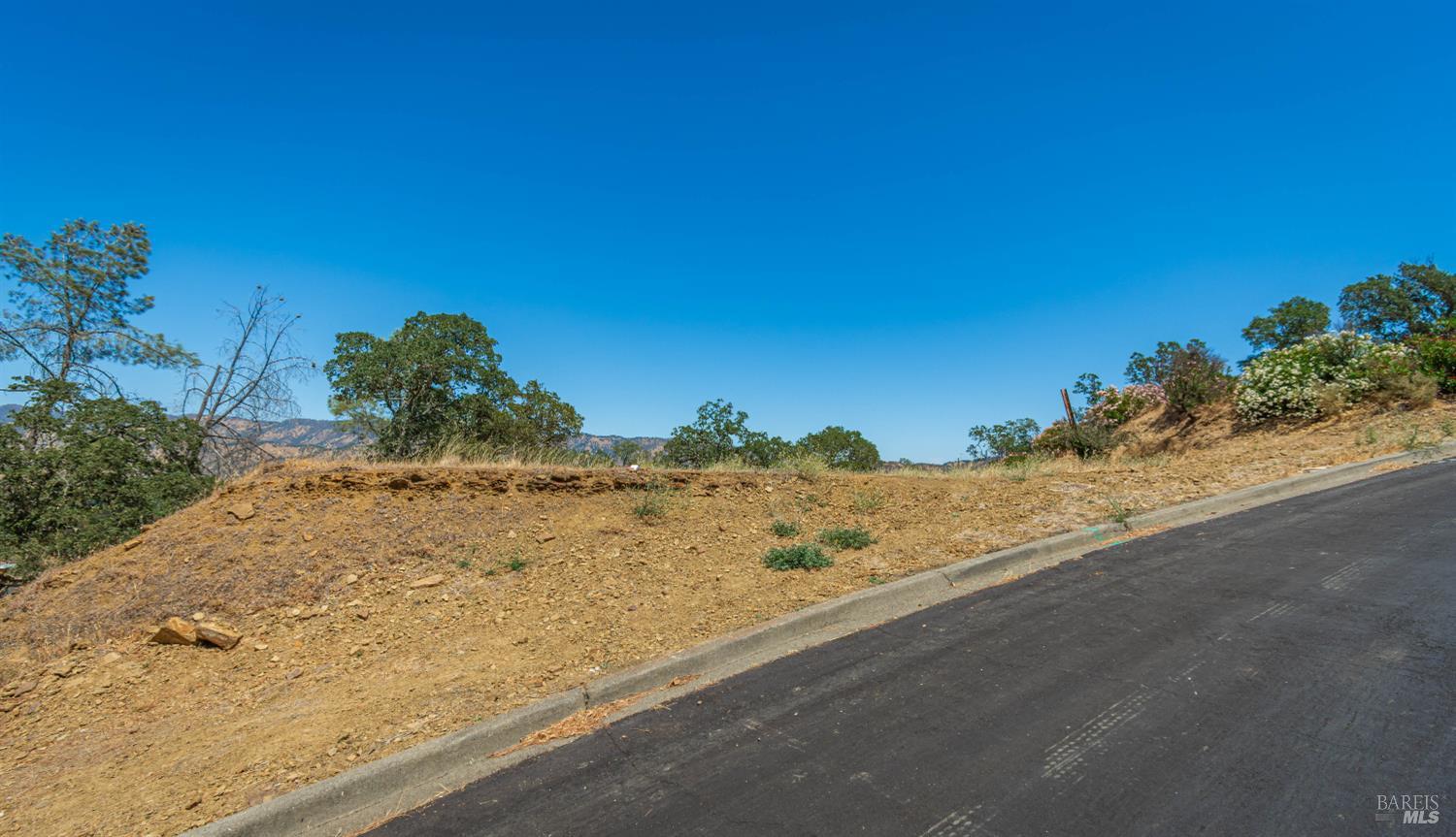 1018 Westridge Drive Napa CA 94558